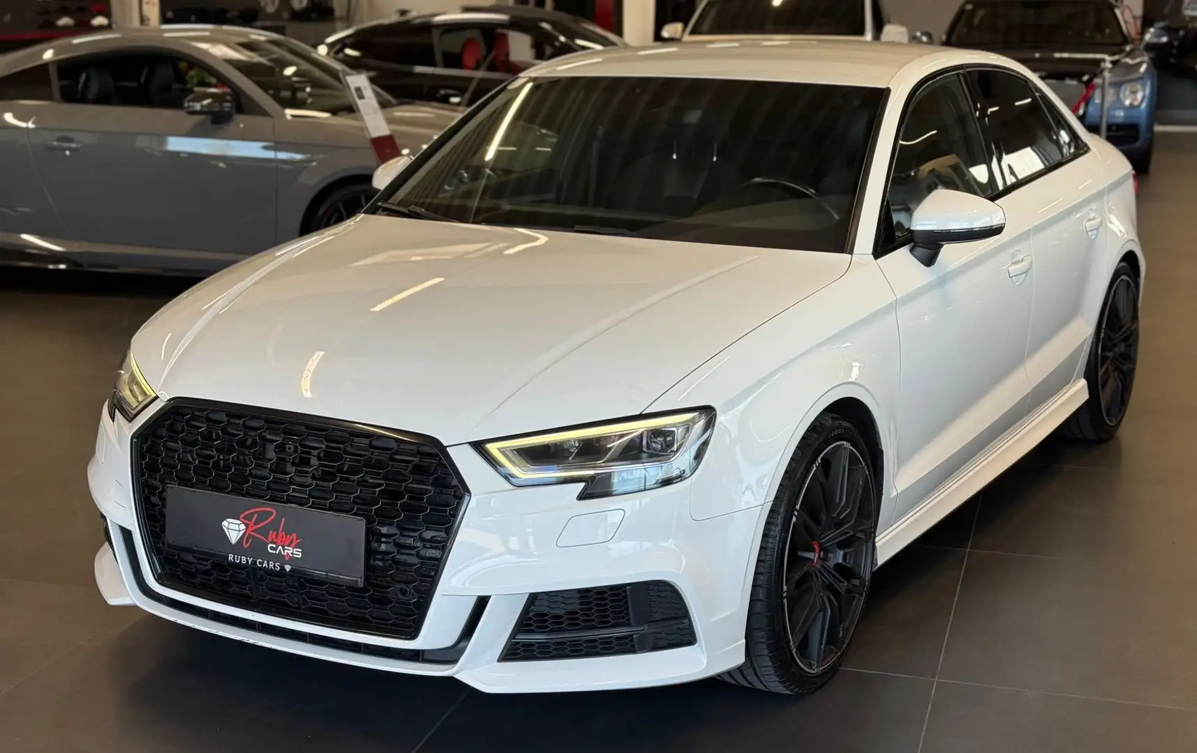 Audi S3 2.0 TFSI quattro Weiß - 1