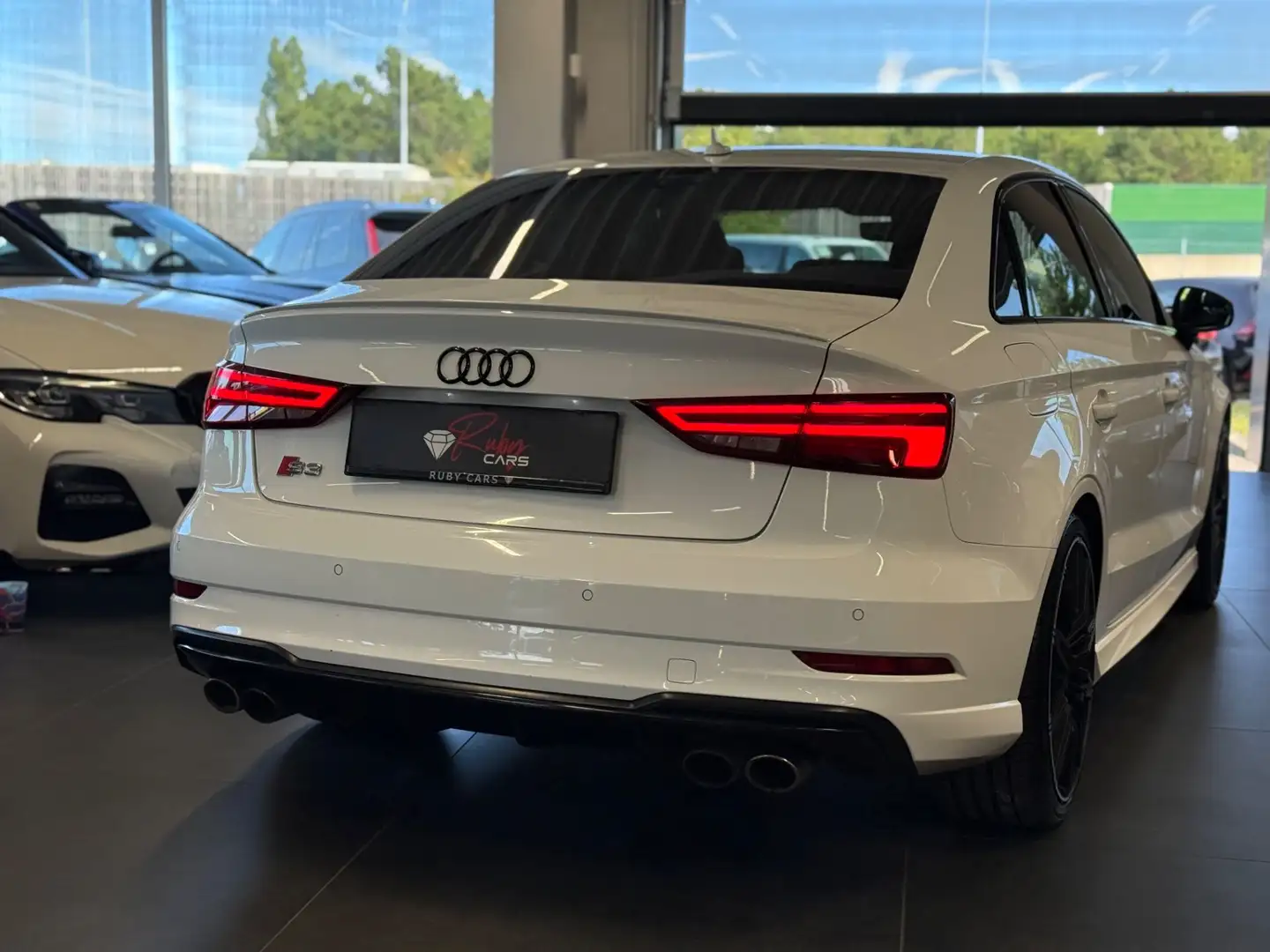 Audi S3 2.0 TFSI quattro Weiß - 2