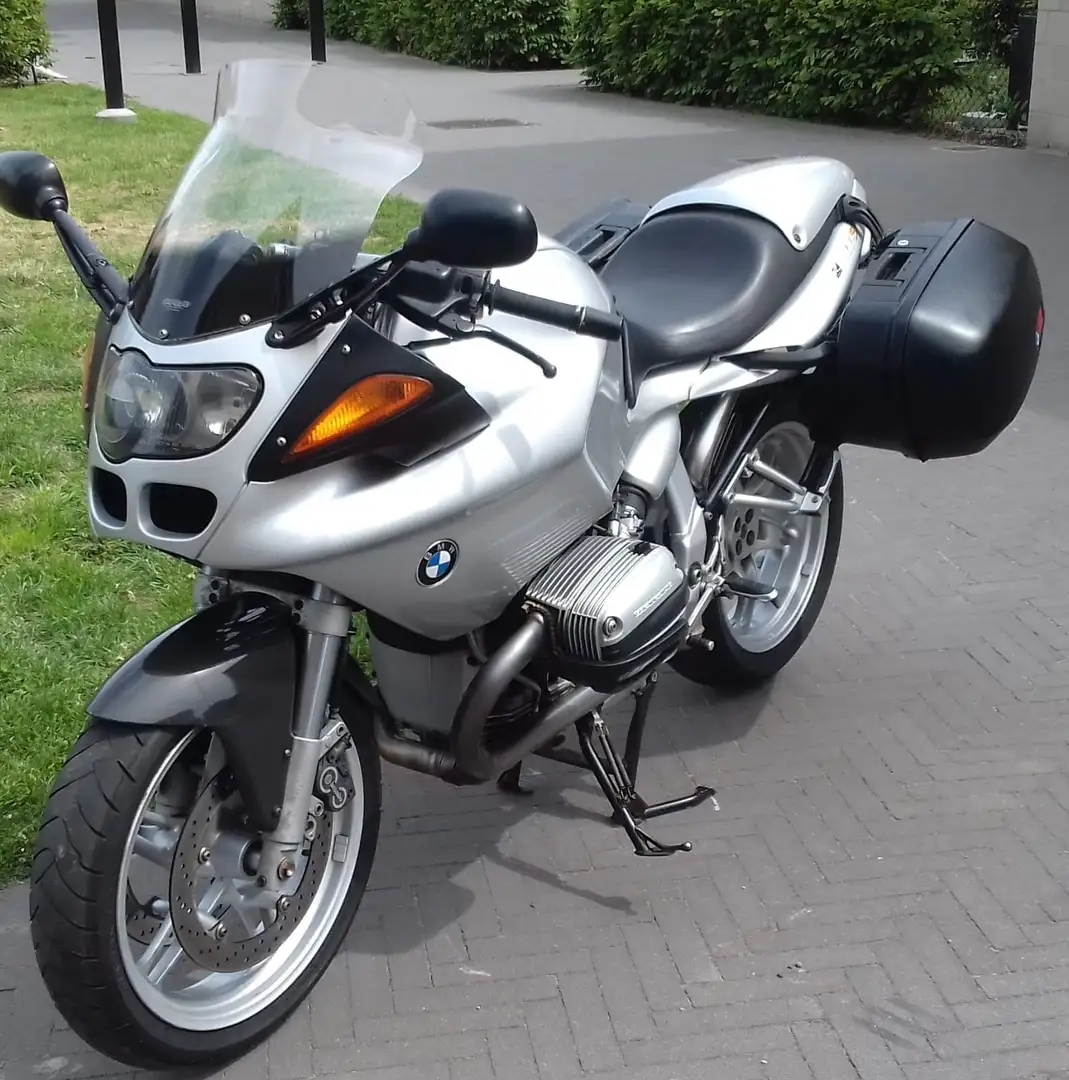 BMW R 1100 S srebrna - 2