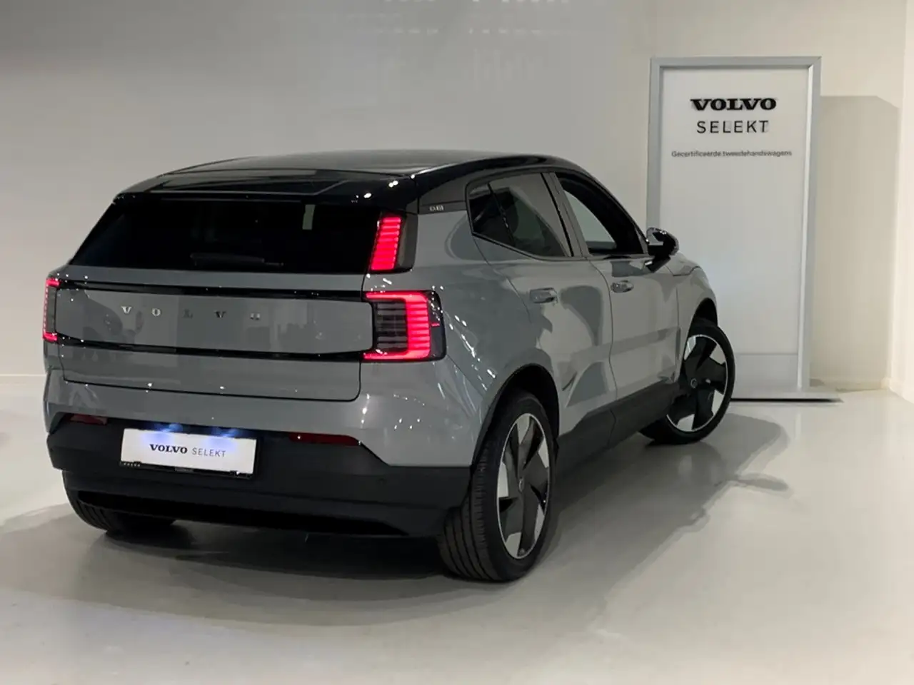 Volvo EX30 Recharge Plus Extended Range 2