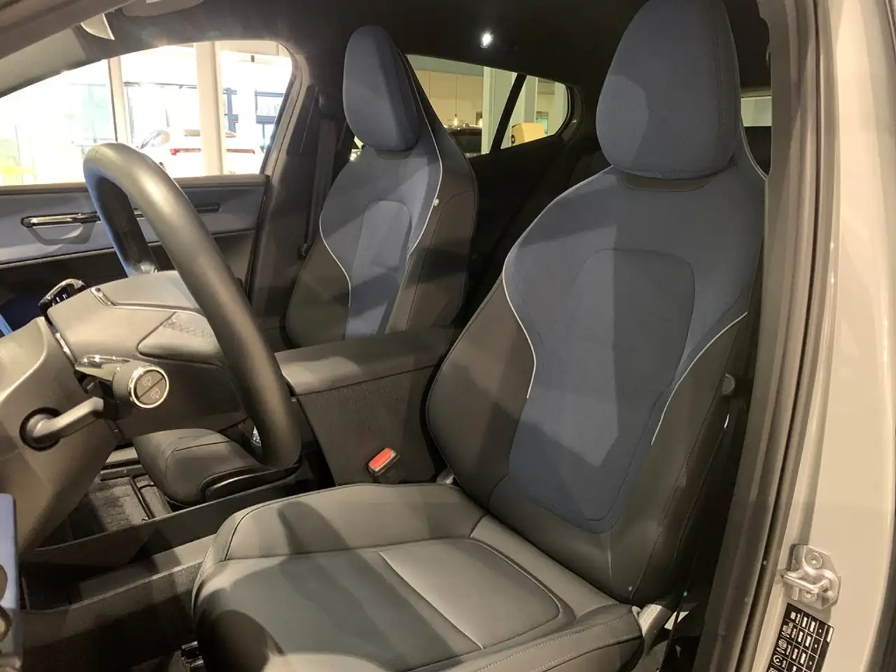 Volvo EX30 Recharge Plus Extended Range 5