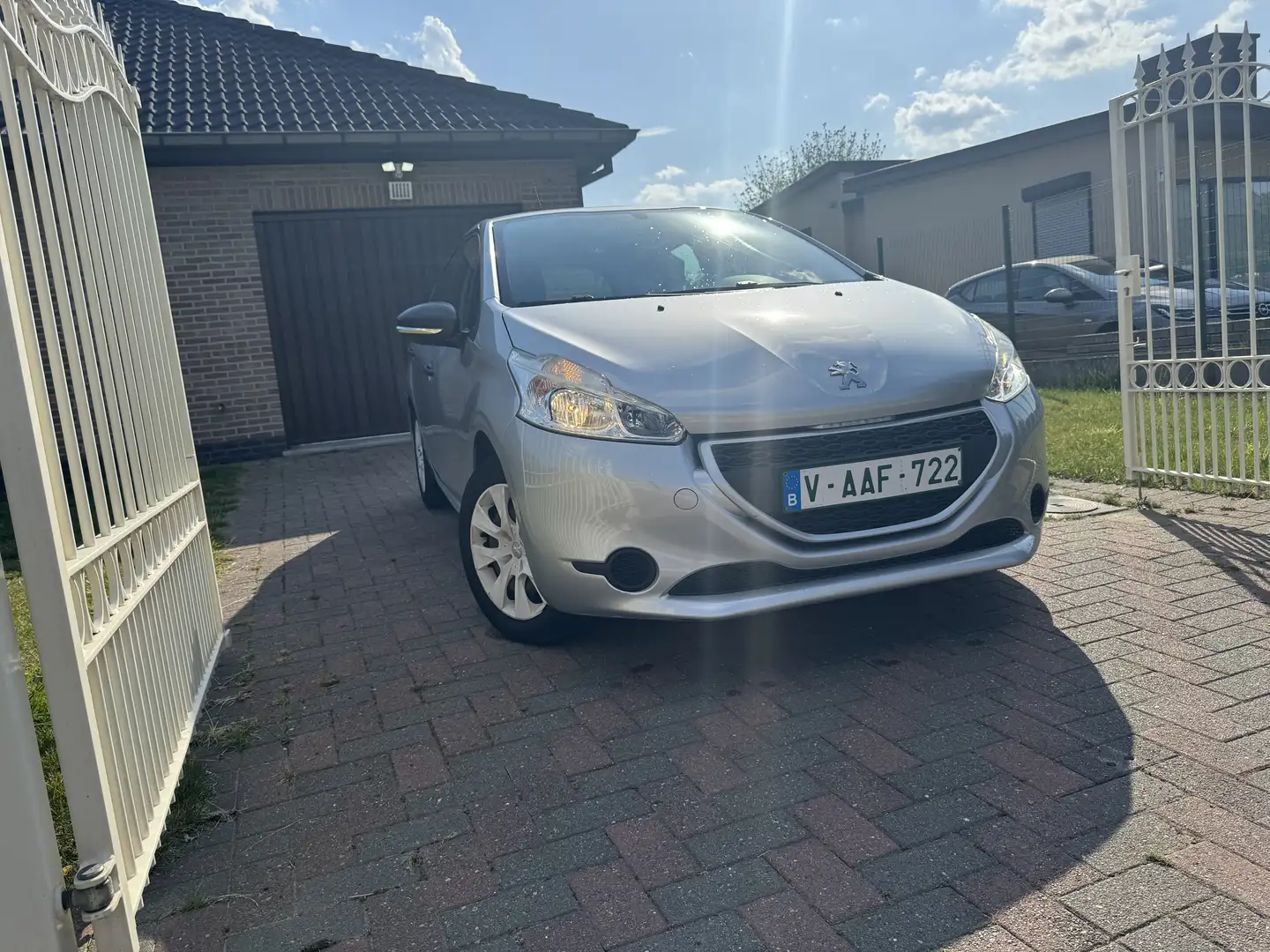Peugeot 208 82 VTI Allure - 1