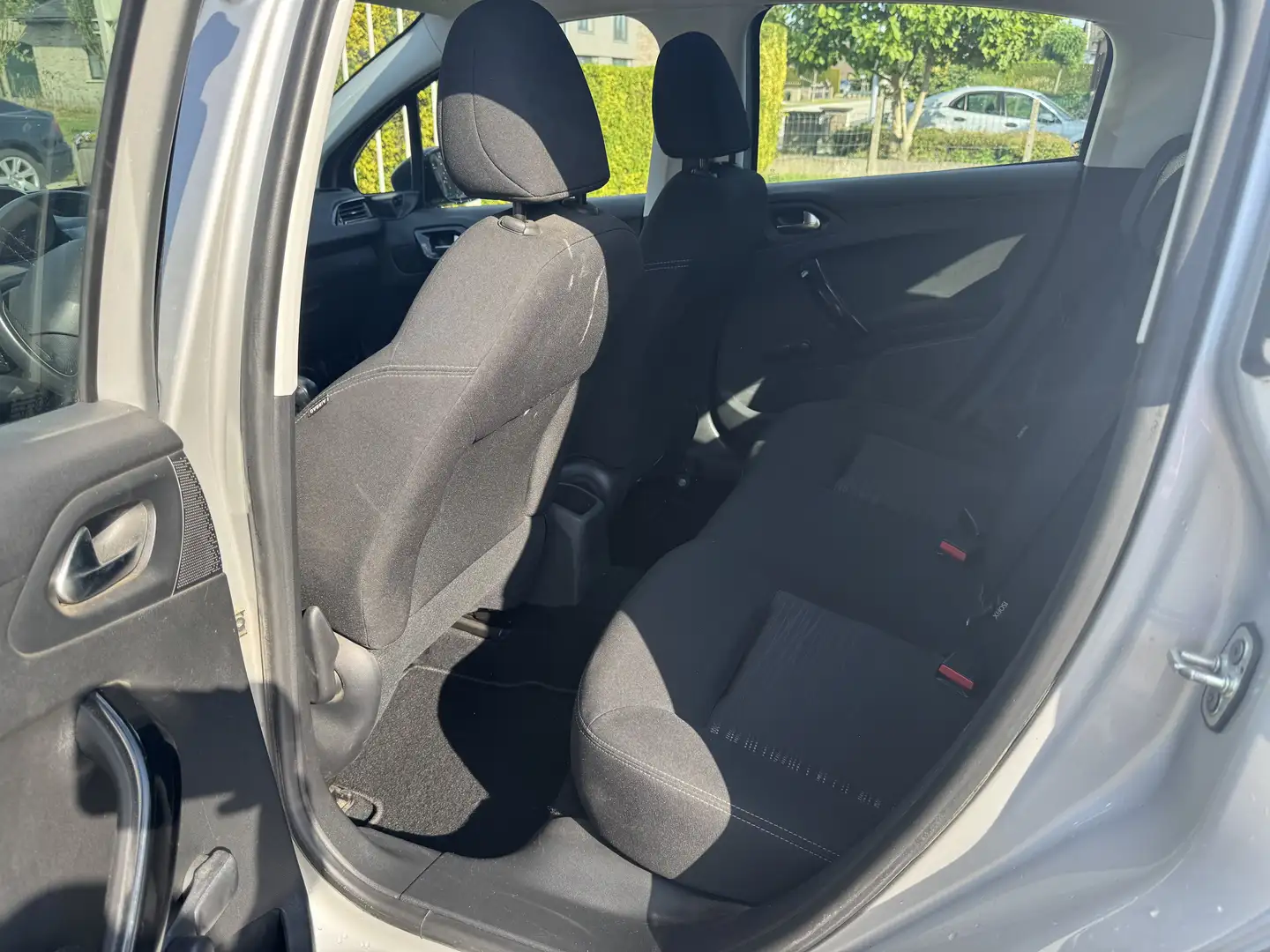 Peugeot 208 82 VTI Allure - 2