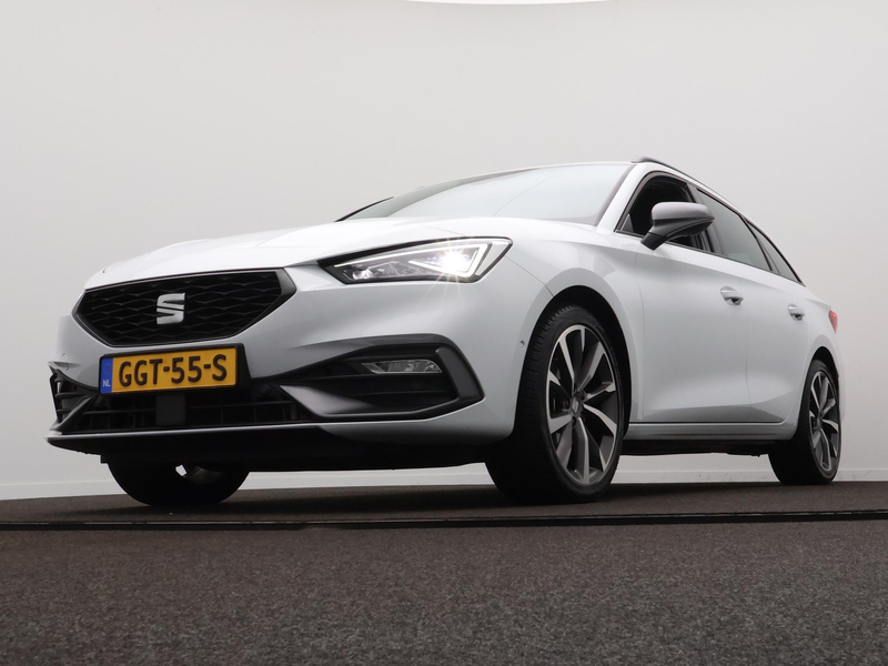 SEAT Leon Sportstourer 1.0 eTSI Style Business Intense Autom — photo 9
