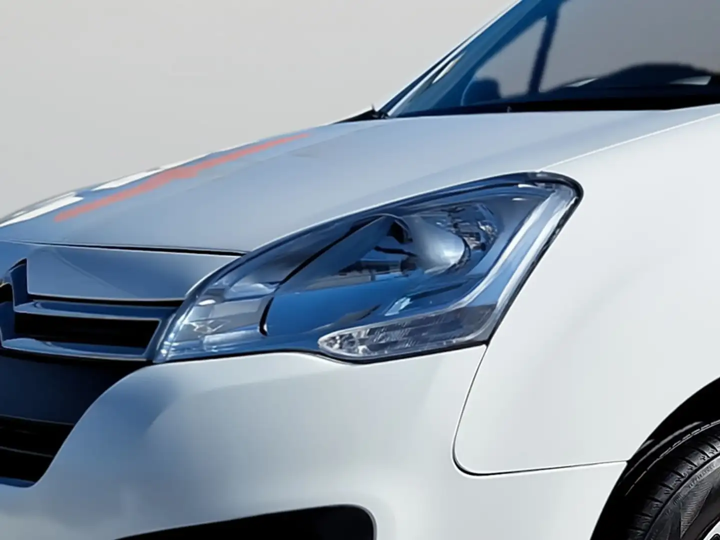 Citroen Berlingo Talla M BlueHDi 100 SHINE Blanco - 2