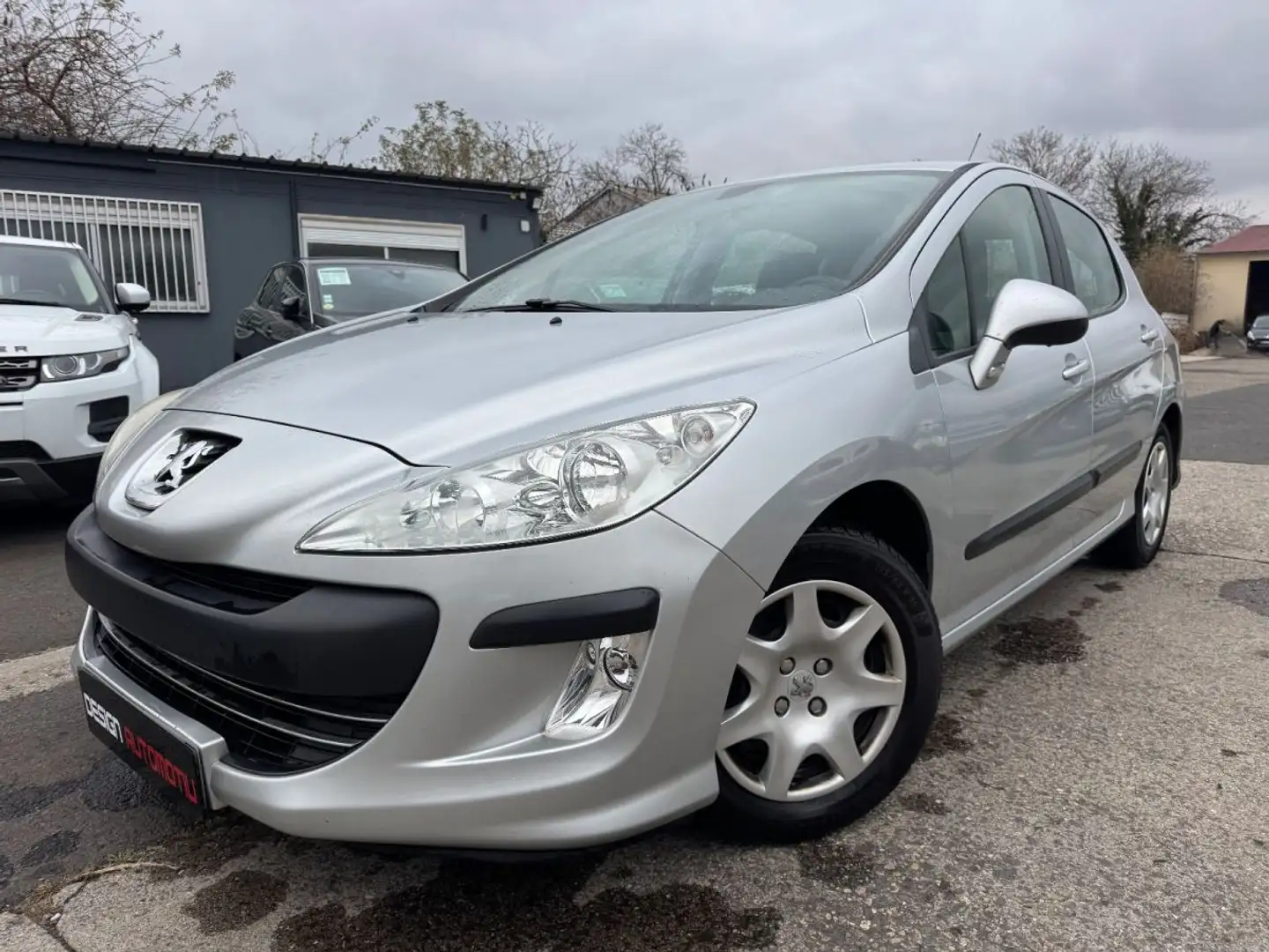 Peugeot 308 1.6HDi 92CH FAP Business 5p Grau - 1