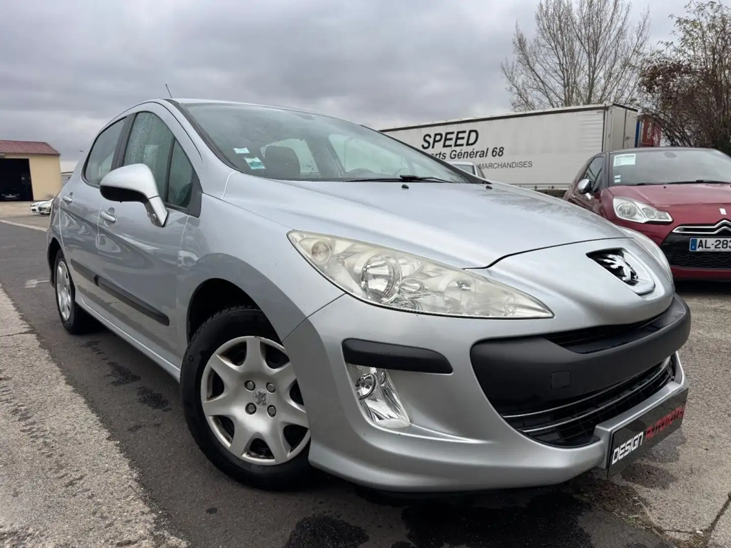 Peugeot 308 1.6HDi 92CH FAP Business 5p Grau - 2