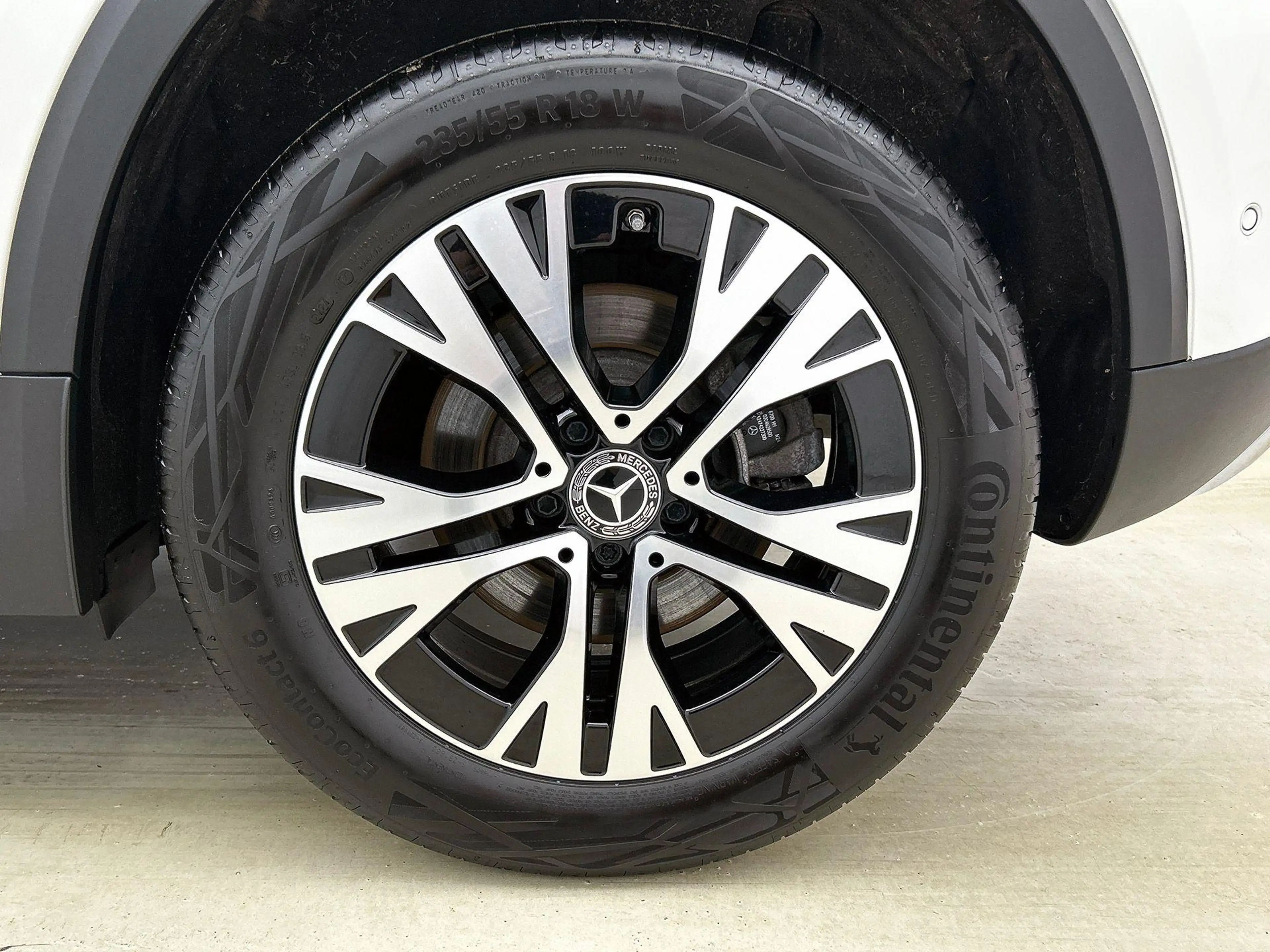 Mercedes-Benz GLA 220 Luxury Line | Dodehoekassistent | Verwarmde Zetels — photo 4