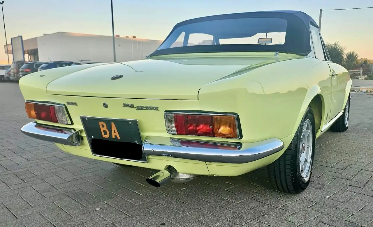 Fiat 124 Spider, foto 4