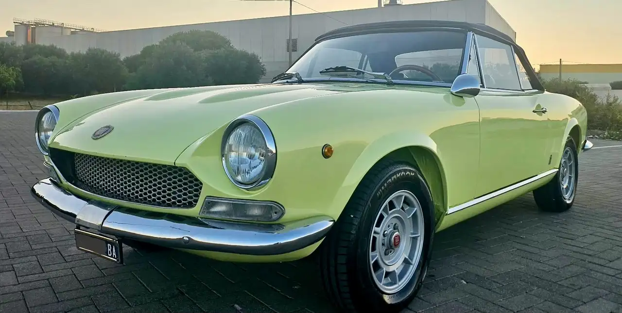 Fiat 124 Spider, foto 2