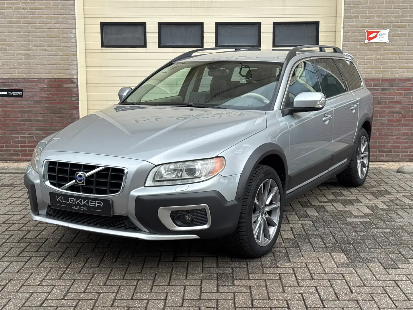 Volvo XC70 3.2 Summum LPG/G3 | Topstaat | Gris - 1