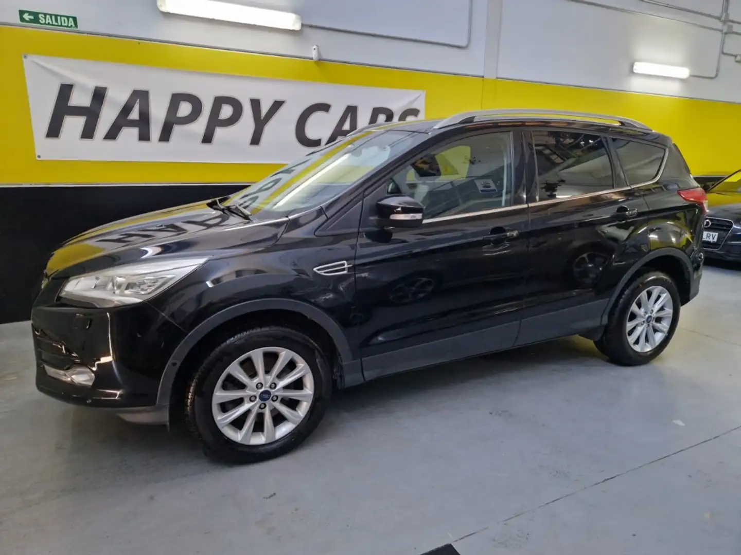 Ford Kuga 2.0TDCI Titanium 4x2 120 Noir - 1