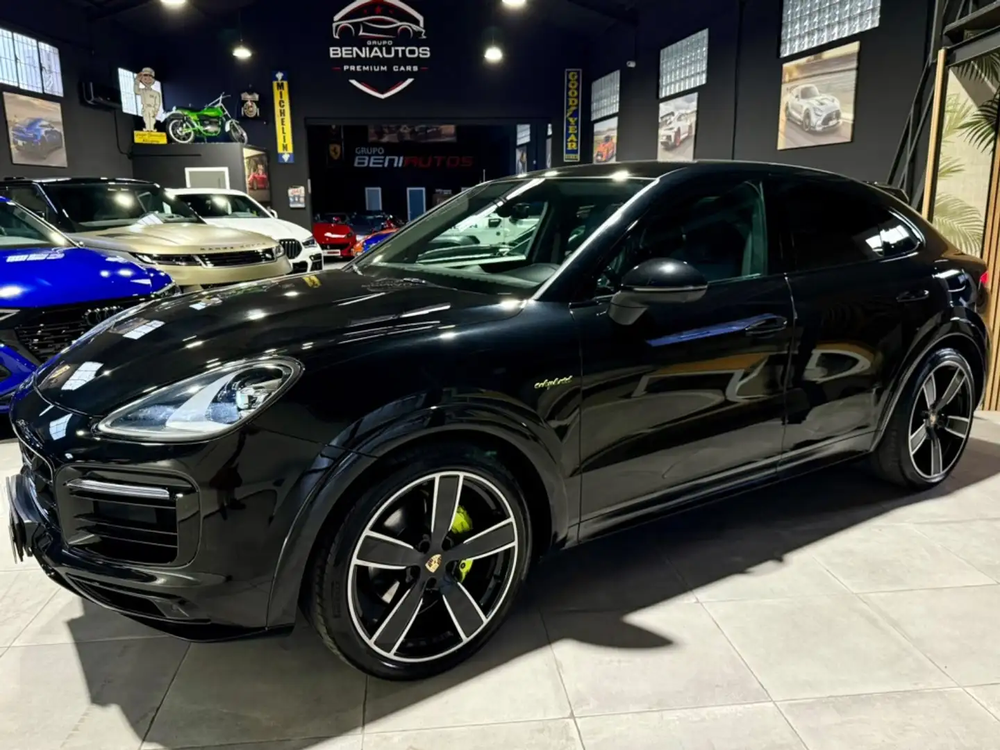 Porsche Cayenne E-Hybrid Coupé Aut. Negro - 2