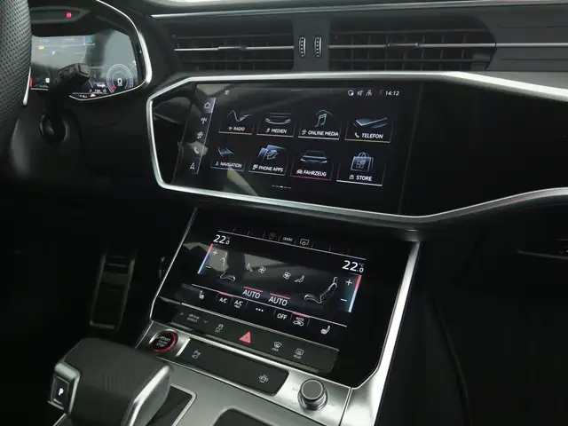 Audi S6 view 13