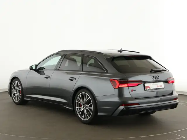 Audi S6 view 5