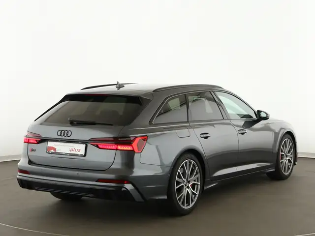 Audi S6 view 7