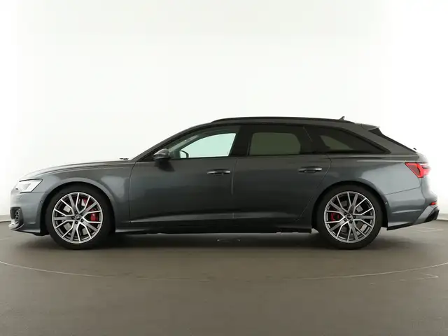 Audi S6 view 4