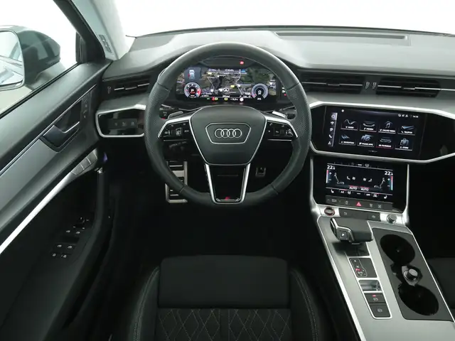 Audi S6 view 10