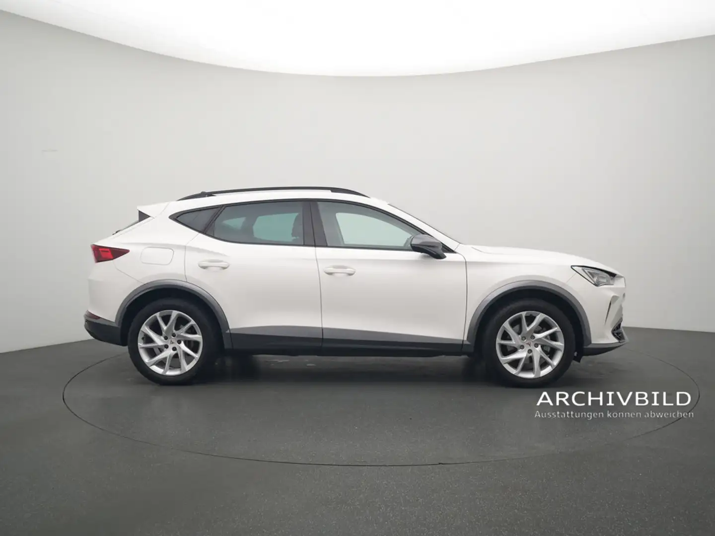 CUPRA Formentor VZ e-Hybrid ACC PANO NAVI KAM LED Weiß - 2