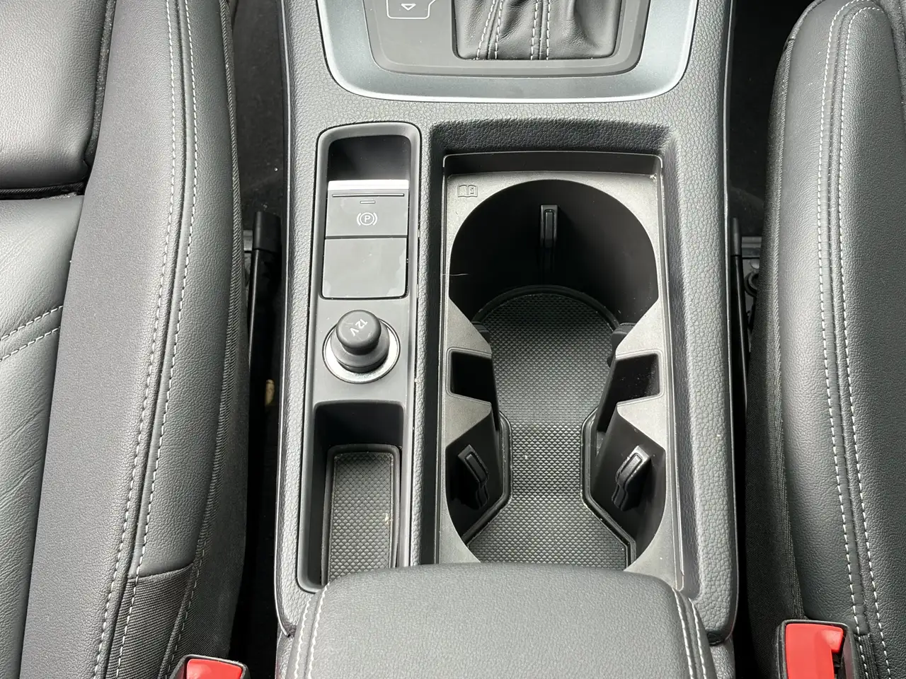 Audi Q3 photo Audi Q3