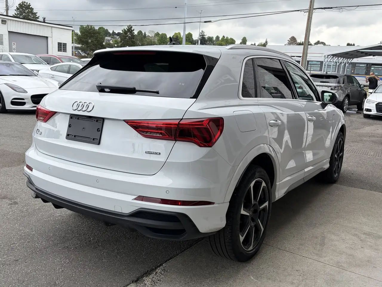 Audi Q3 photo Audi Q3