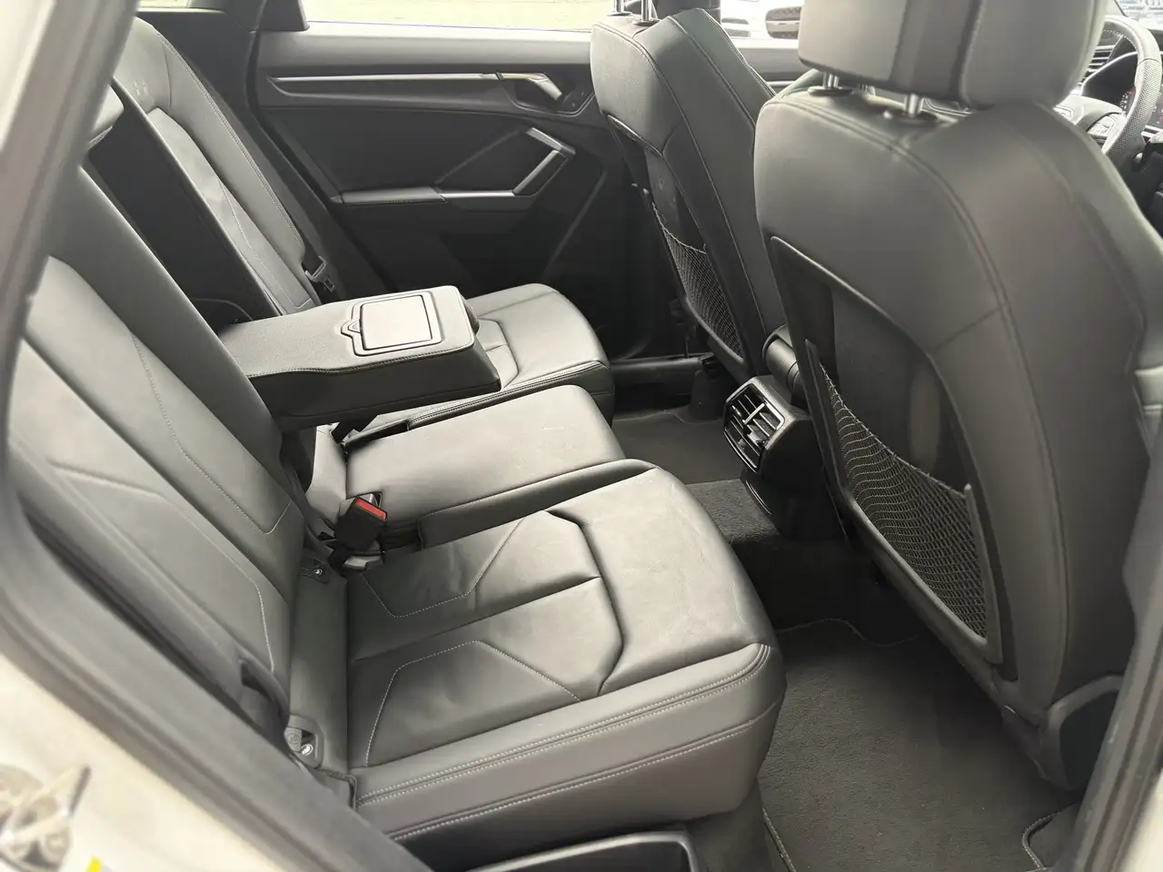 Audi Q3 photo Audi Q3