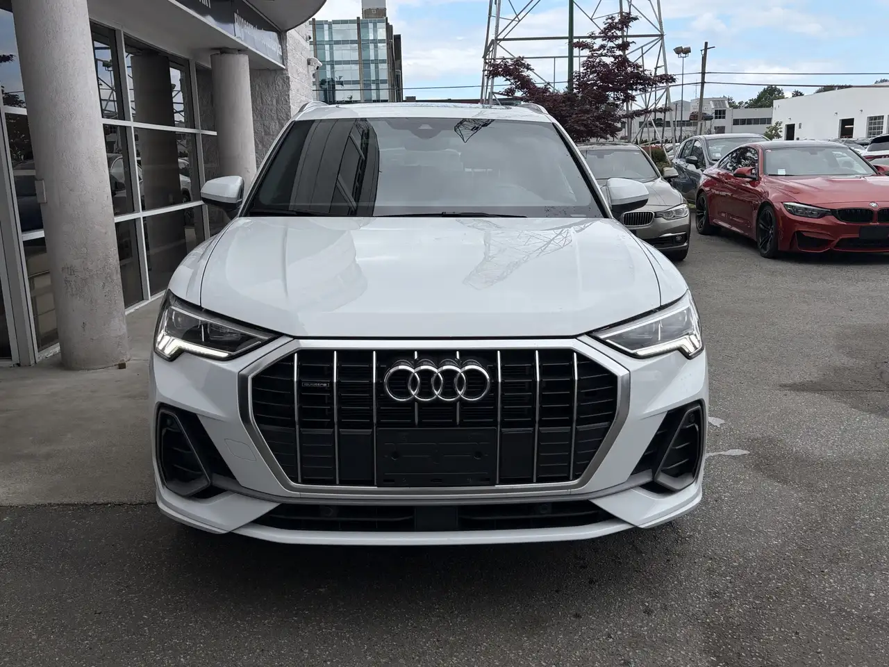 Audi Q3 photo Audi Q3