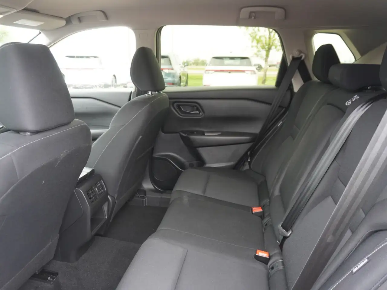 Nissan Rogue fotografie Nissan Rogue