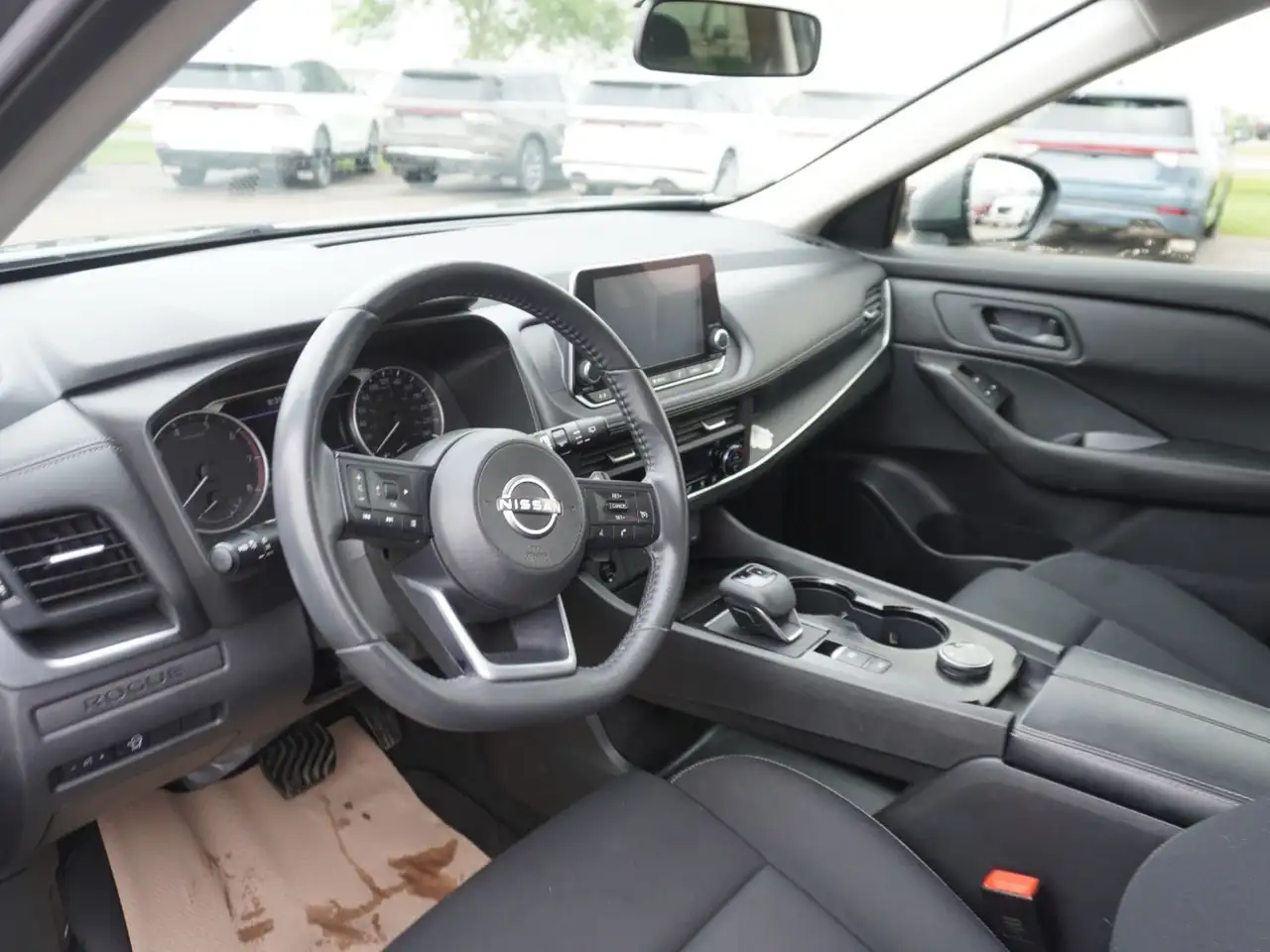 Nissan Rogue fotografie Nissan Rogue