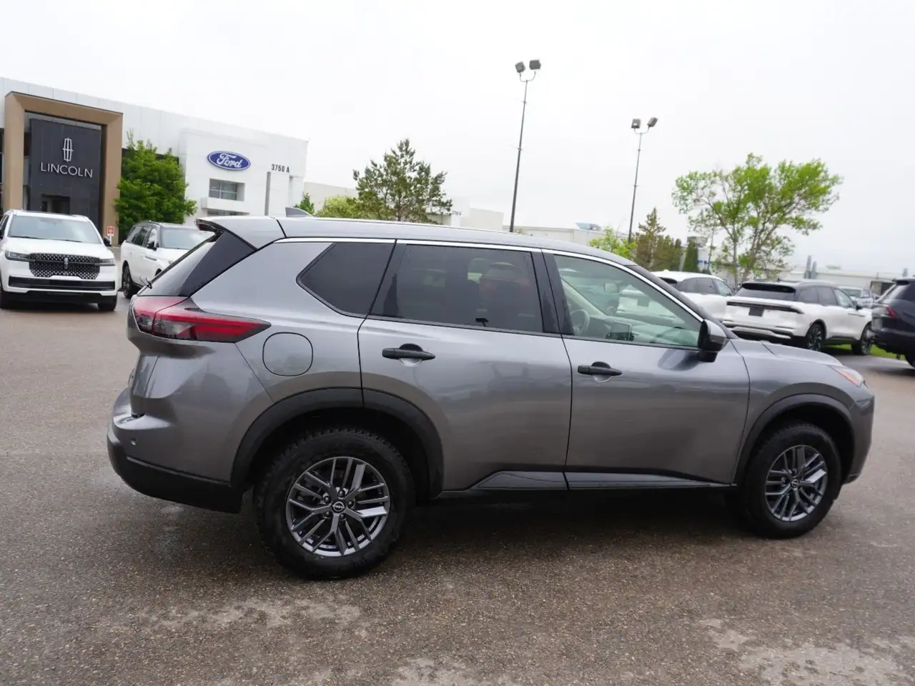 Nissan Rogue fotografie Nissan Rogue