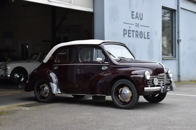 Renault 4CV Découvrable