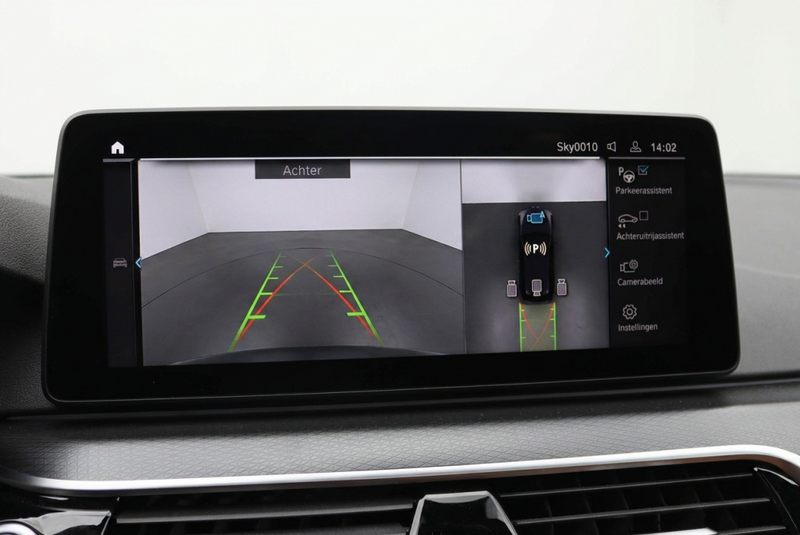 BMW 530 5 touring 530e M Sport Pano l Laser l 360 l HUD l — photo 17