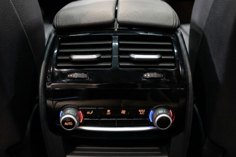 BMW 530 5 touring 530e M Sport Pano l Laser l 360 l HUD l — photo 13