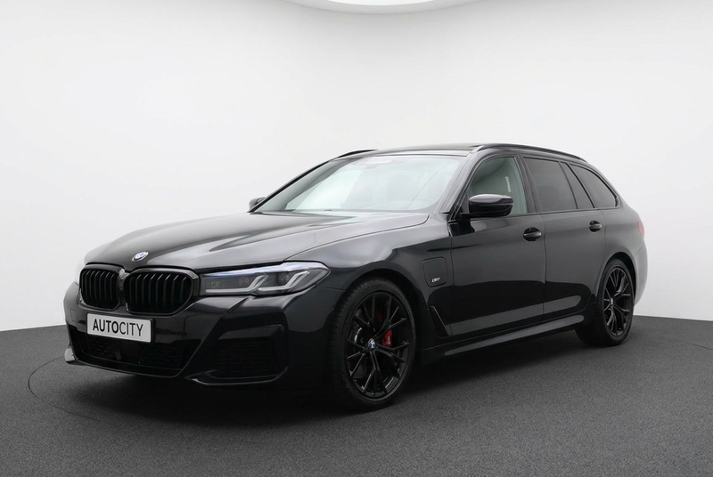 BMW 530 5 touring 530e M Sport Pano l Laser l 360 l HUD l
