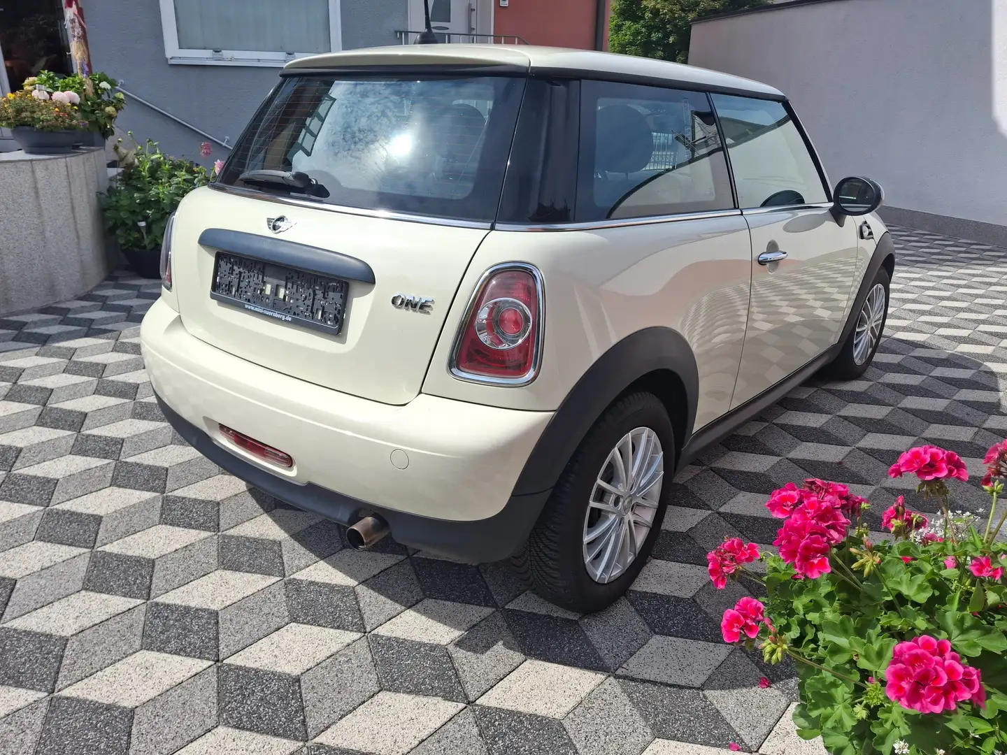 MINI One MINI - 2