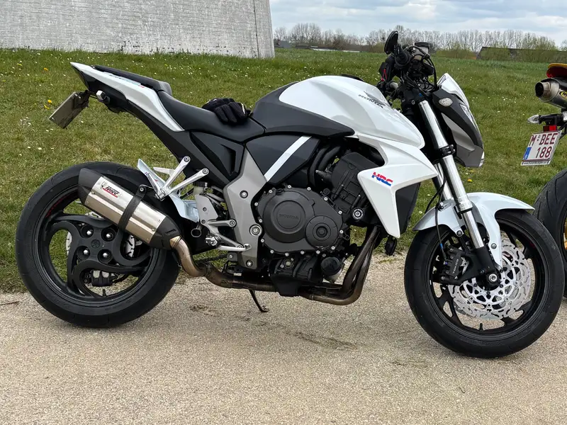 Honda CB 1000 - foto 2