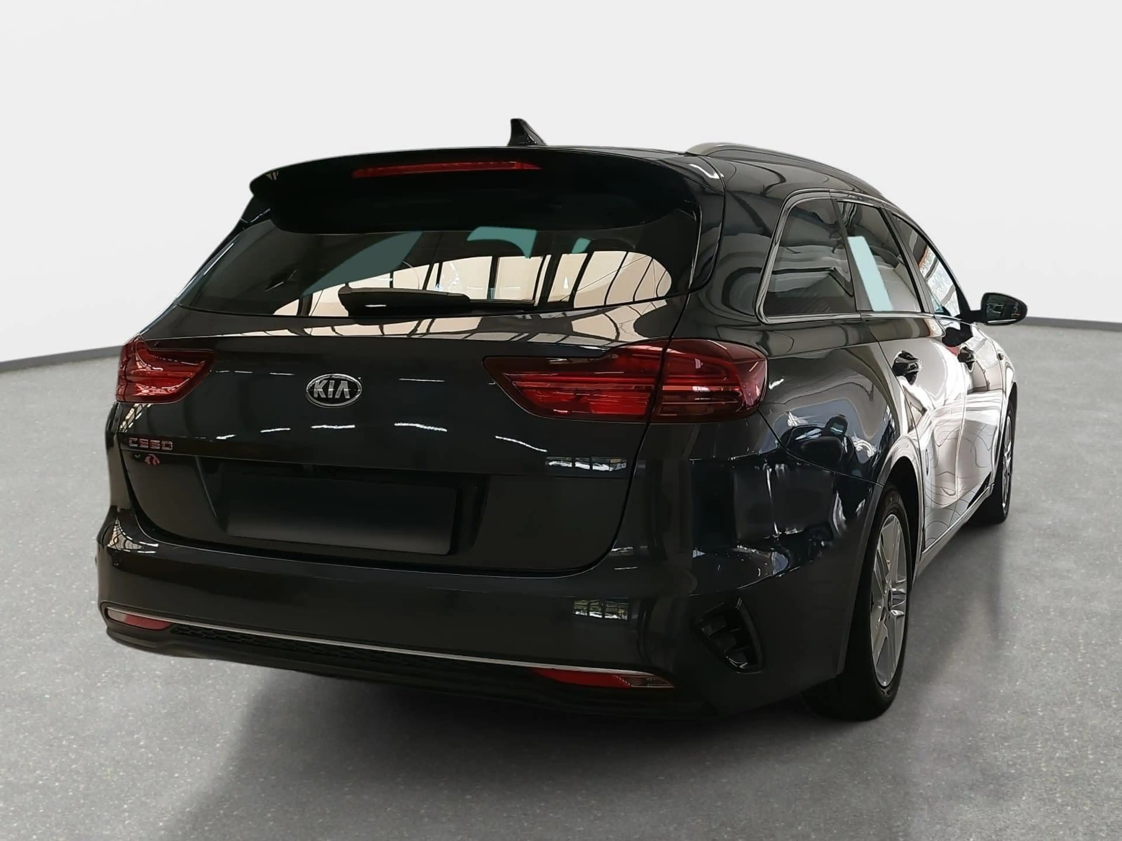 Kia Ceed SW / cee'd SW CEED SW 1.4 T-GDI VISION MJ20 KOMFORT NAVI — photo 4