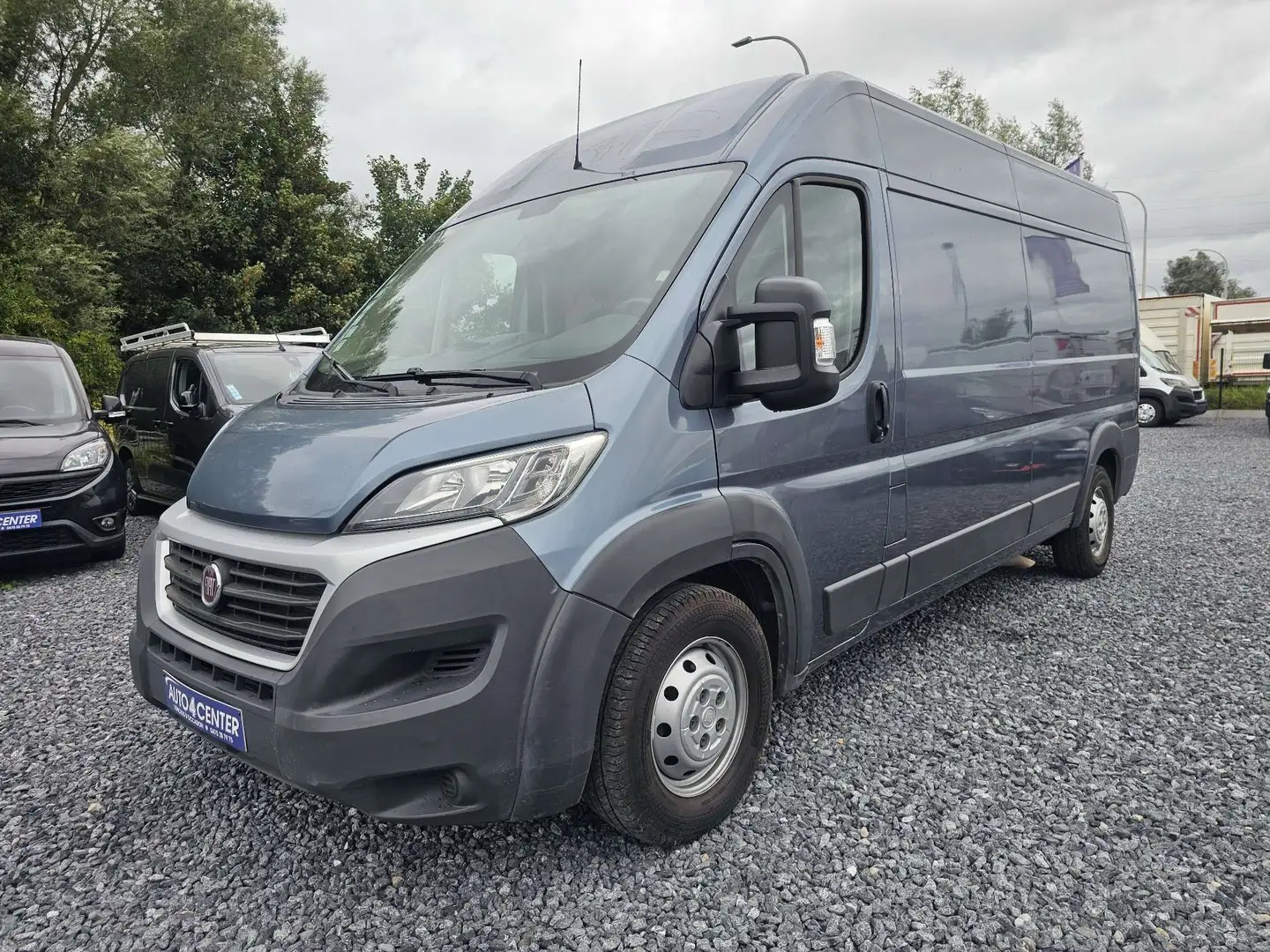 Fiat Ducato 3.0 Multijet // BOITE AUTO / GPS / CLIMATISATION// Gris - 1