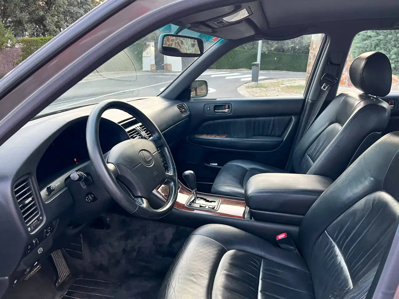 Lexus LS 400, foto 9