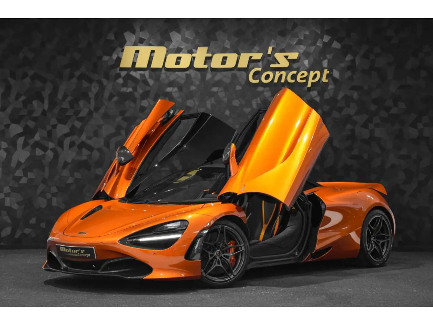 McLaren 720S COUPÉ PERFORMANCE - PACK CARBONE  - ELITE PAINT Orange - 1