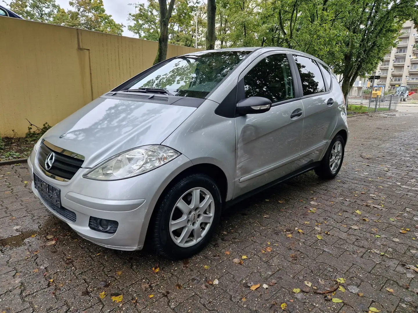 Mercedes-Benz A 180 A 180 CDI (169.007),Klima,Servo,Automatik,Alu,navi Grau - 2