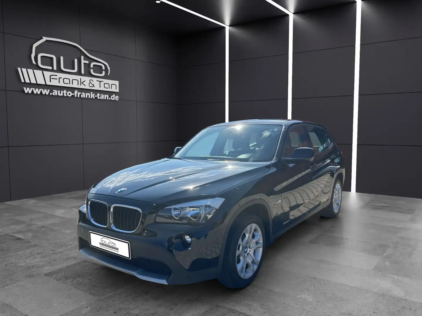 BMW X1 Baureihe X1 18 d xDrive/PDC/Klima/1.HD/S&S/SH Negru - 1