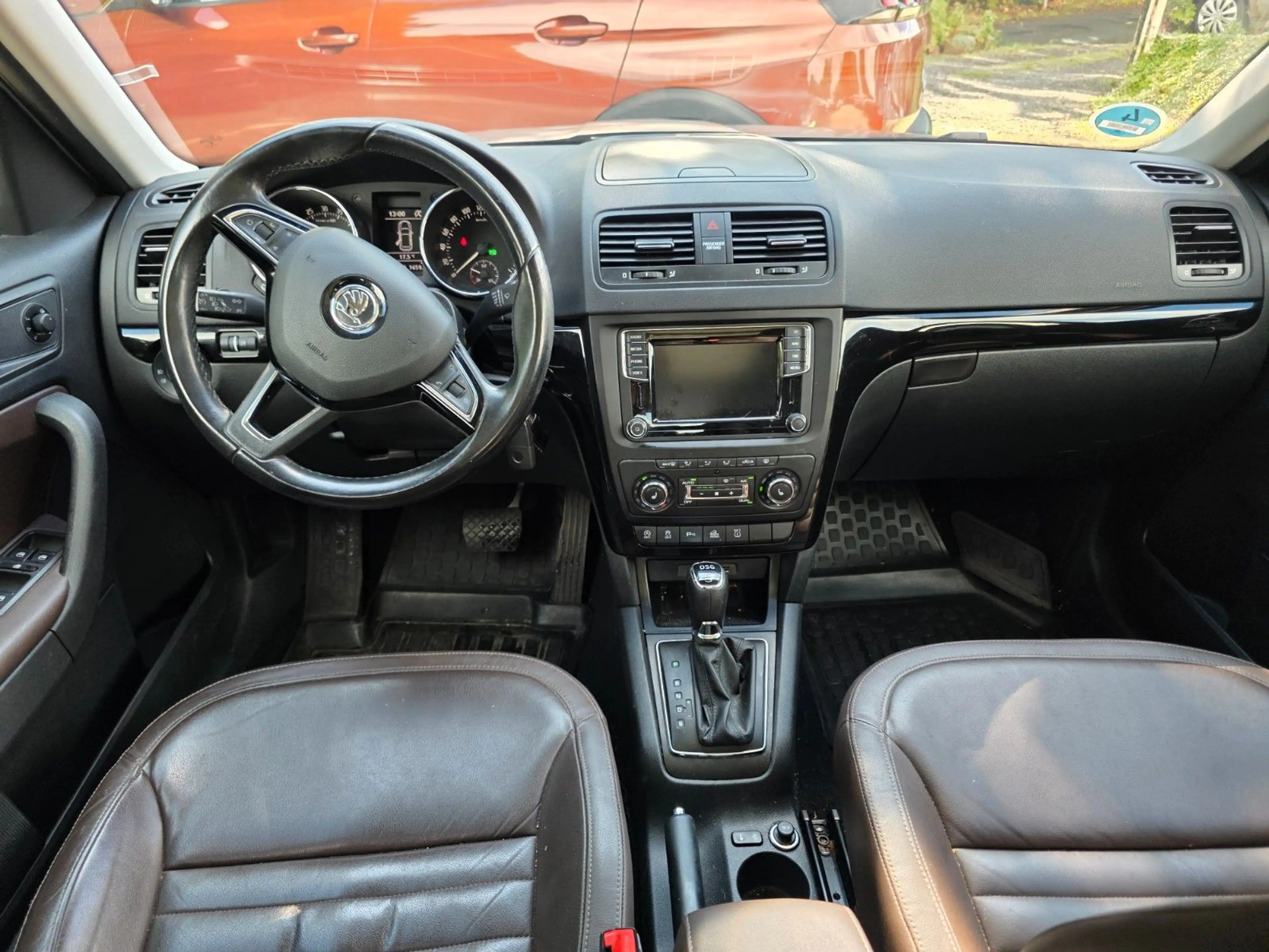Skoda Yeti L&K 4x4  Automatik 2 Hand TÜV 06 2027 — photo 15