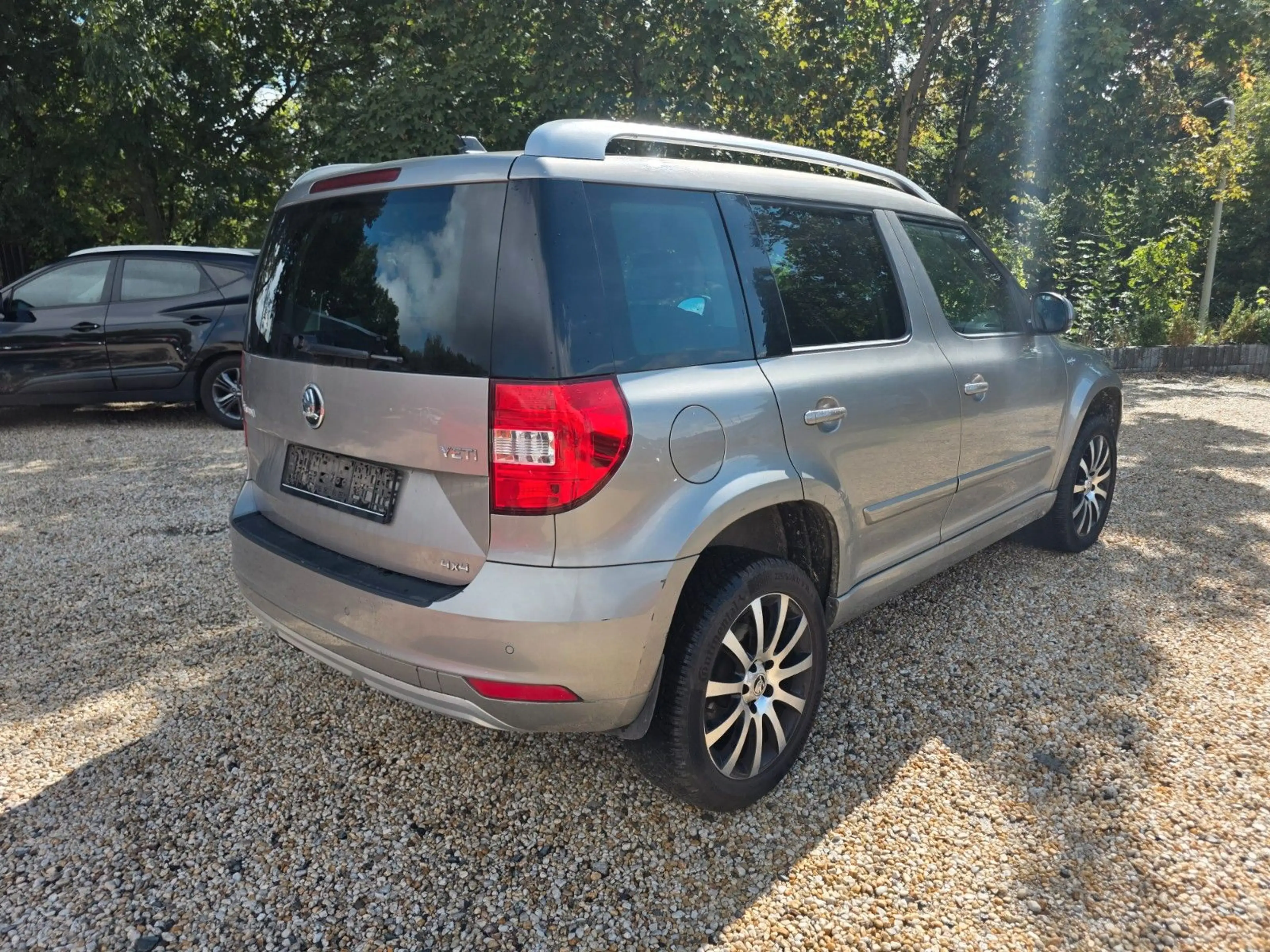 Skoda Yeti L&K 4x4  Automatik 2 Hand TÜV 06 2027 — photo 5