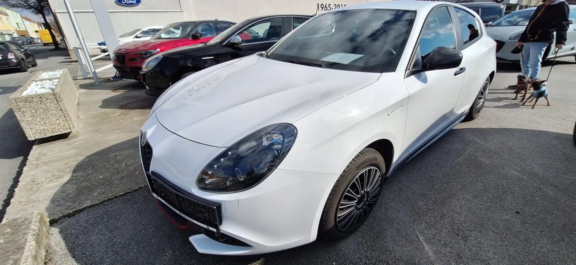Alfa Romeo Giulietta 1,6 JTDM-2 B-Tech Weiß - 1