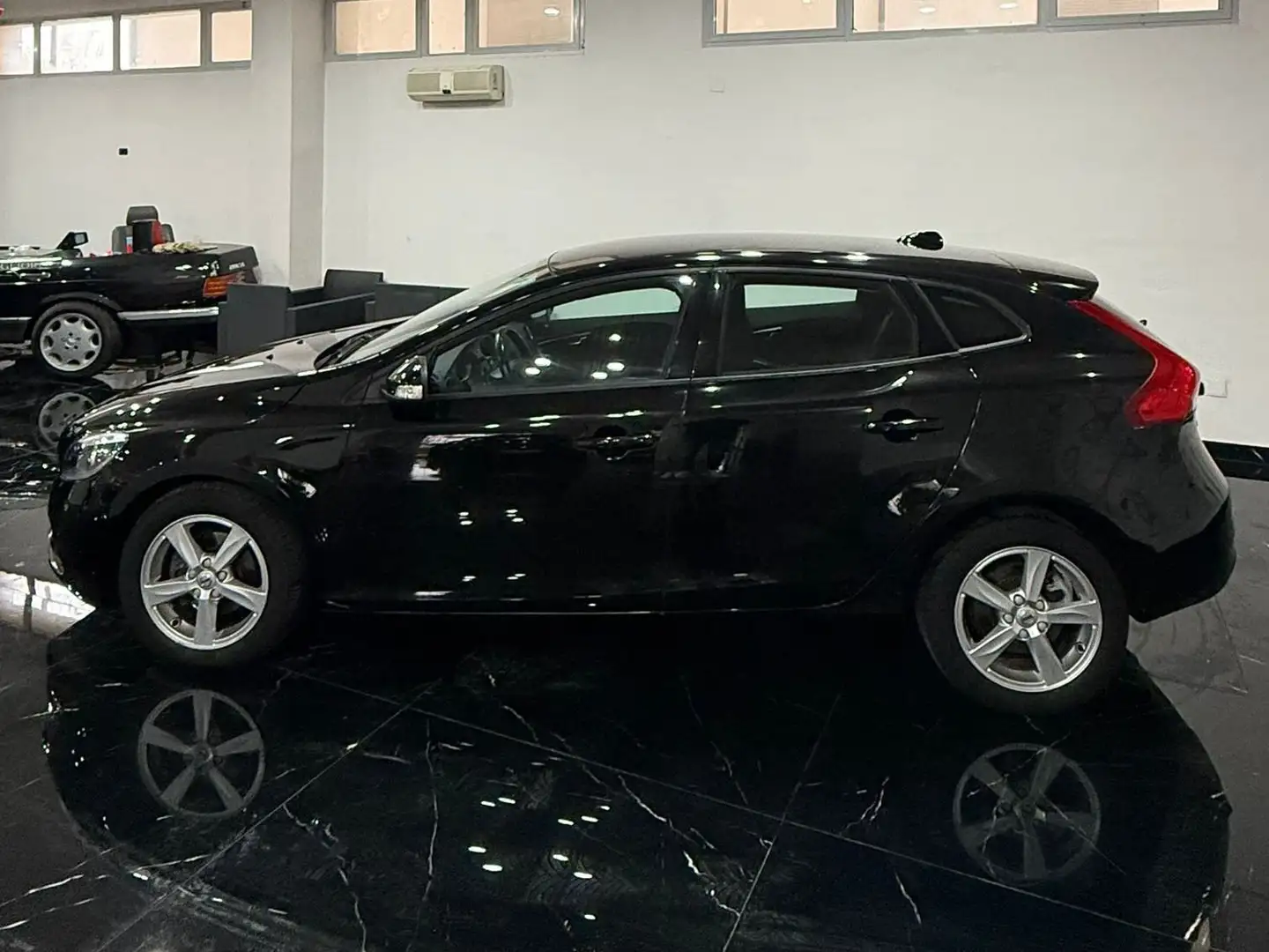 Volvo V40 V40 II 2012 2.0 d2 Momentum my17 Negro - 2
