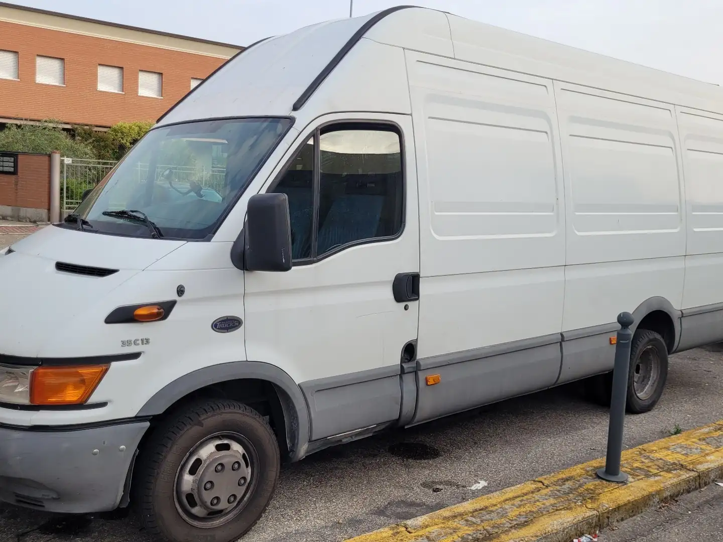 Iveco Daily 35c13 Wit - 1
