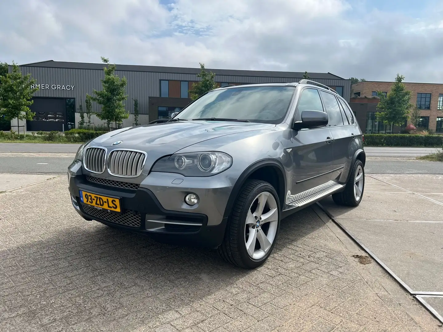 BMW X5 BMW X5 3.0i High Executive Grijs - 1
