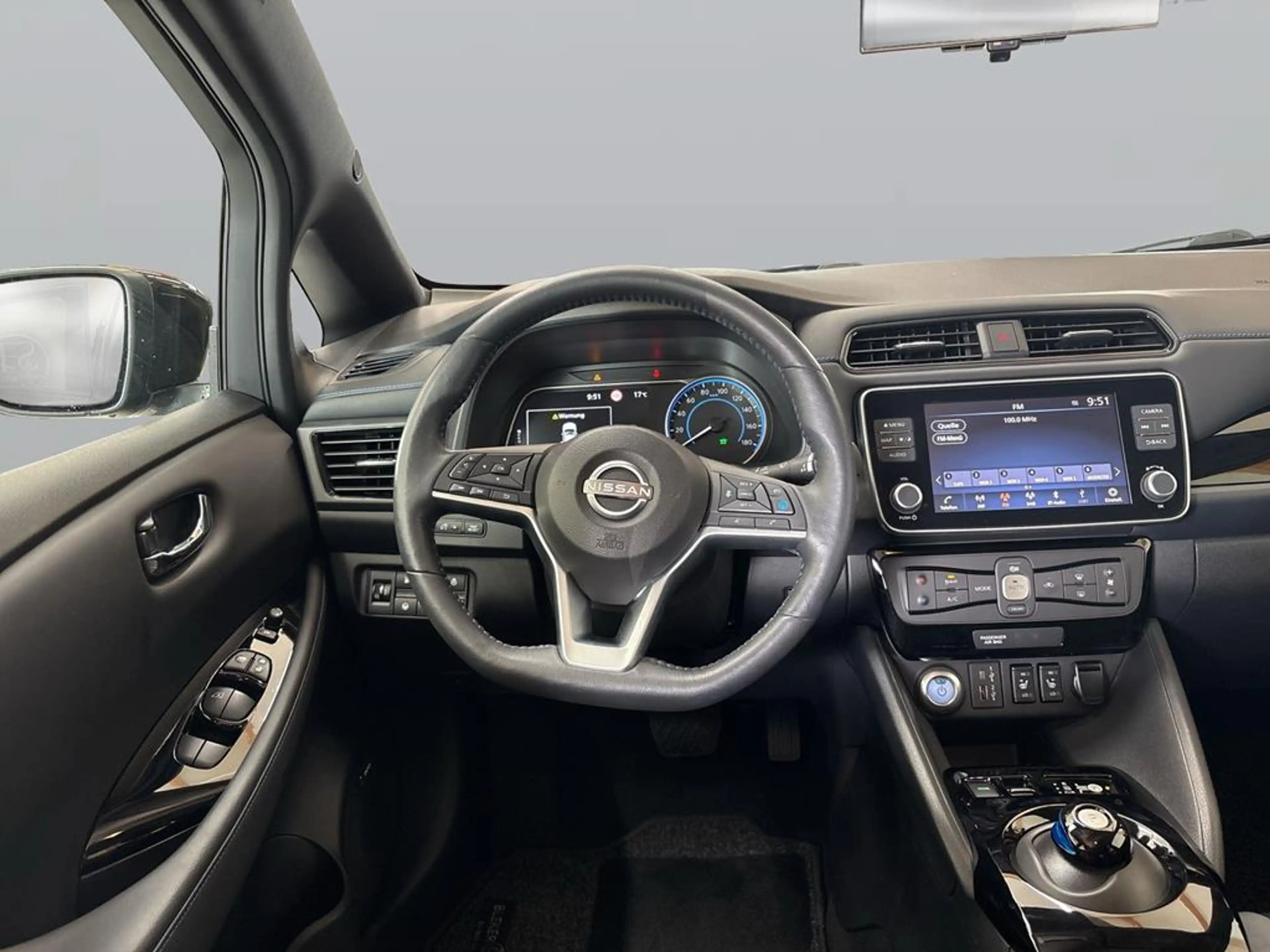 Nissan Leaf Tekna — photo 13