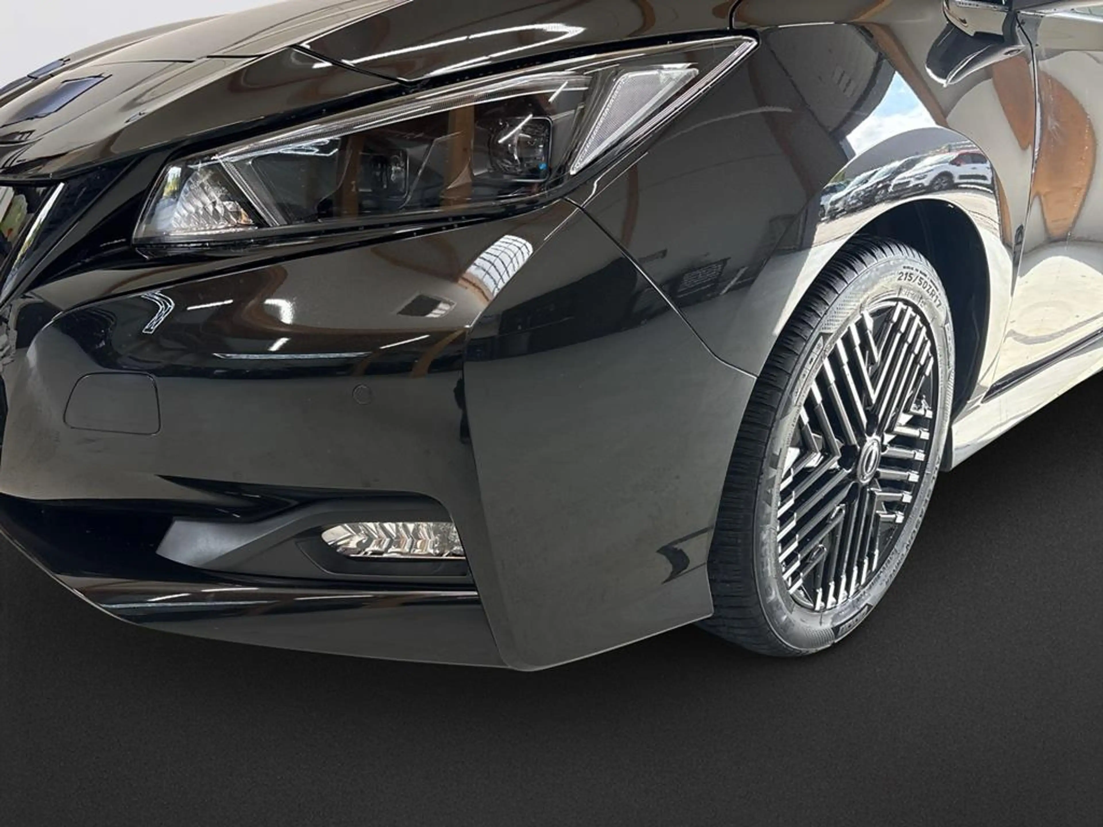 Nissan Leaf Tekna — photo 9